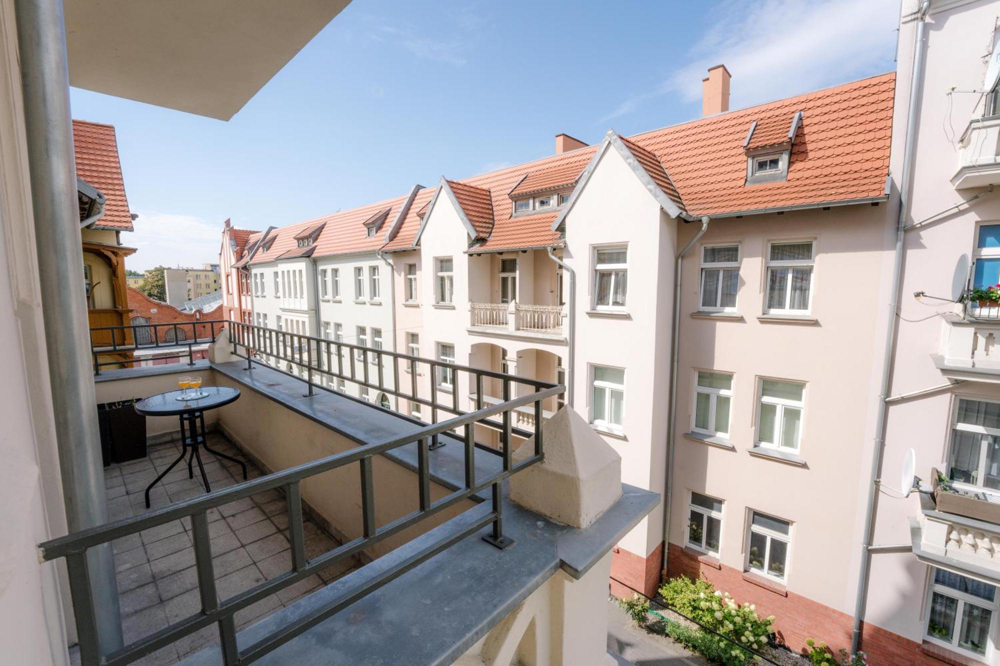 Cosy Balcony Apartment Грудзёндз Экстерьер фото